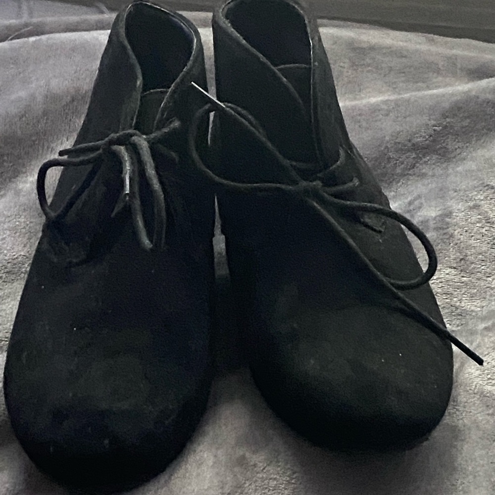 Black Girls Wedged Black Heels 🖤 size: 3.5